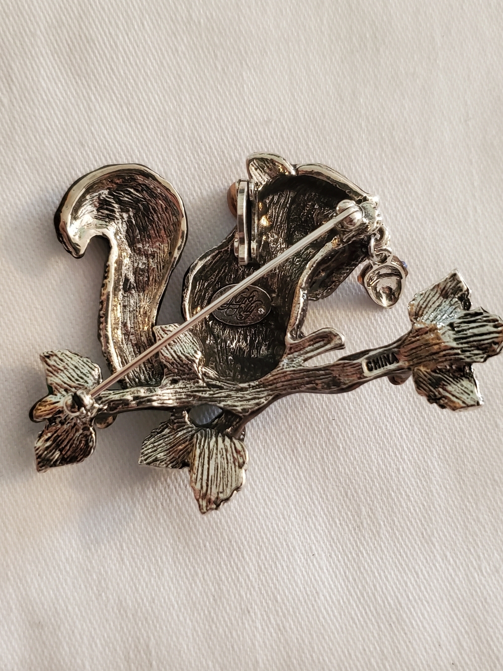 Kirks Folly Crystal-Embellished Squirrel Brooch with Enamel Leaves - Picture 3 of 4
